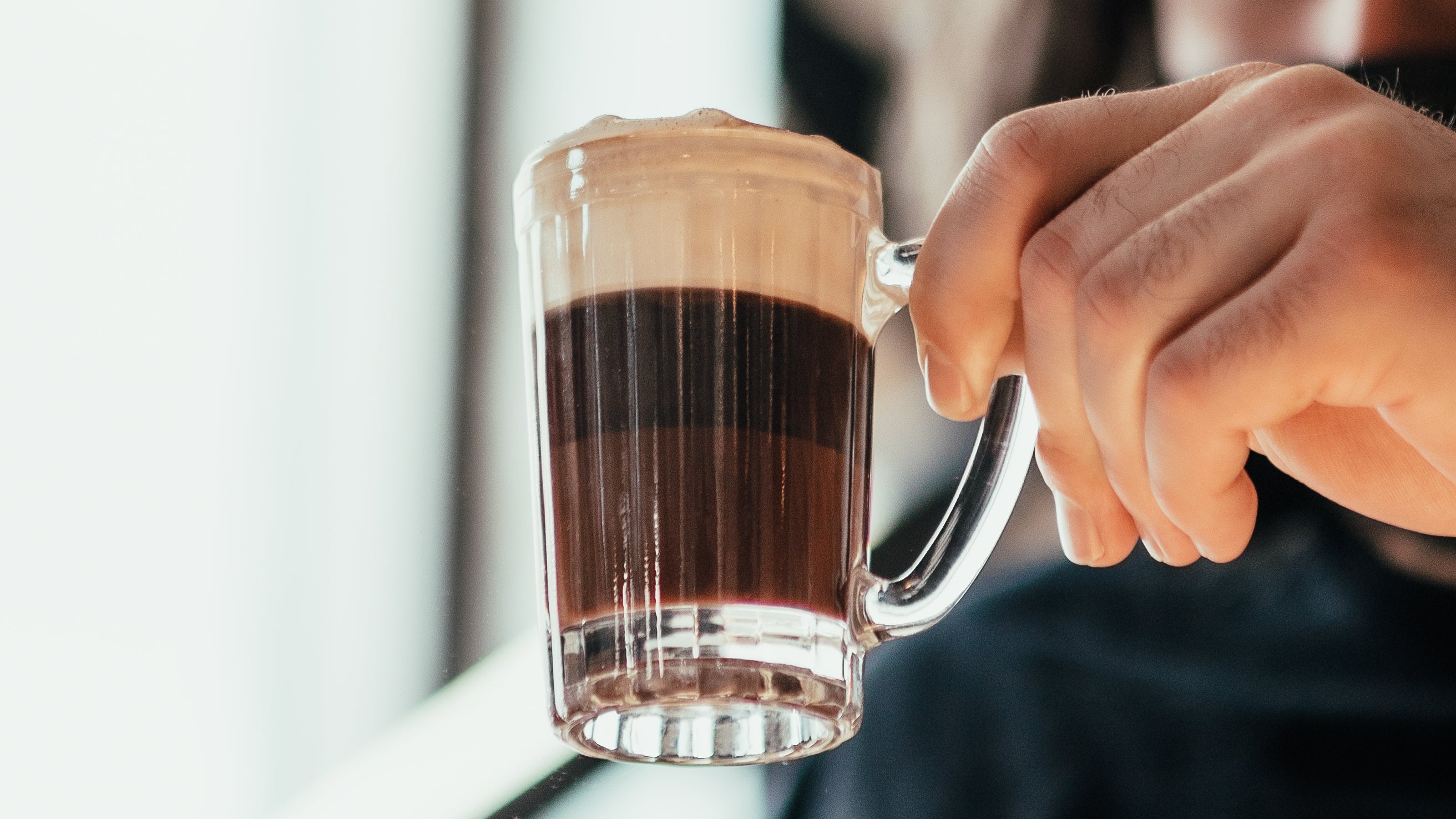 Recette de chocolat chaud à l’espresso et au rhum épicé - Café Barista