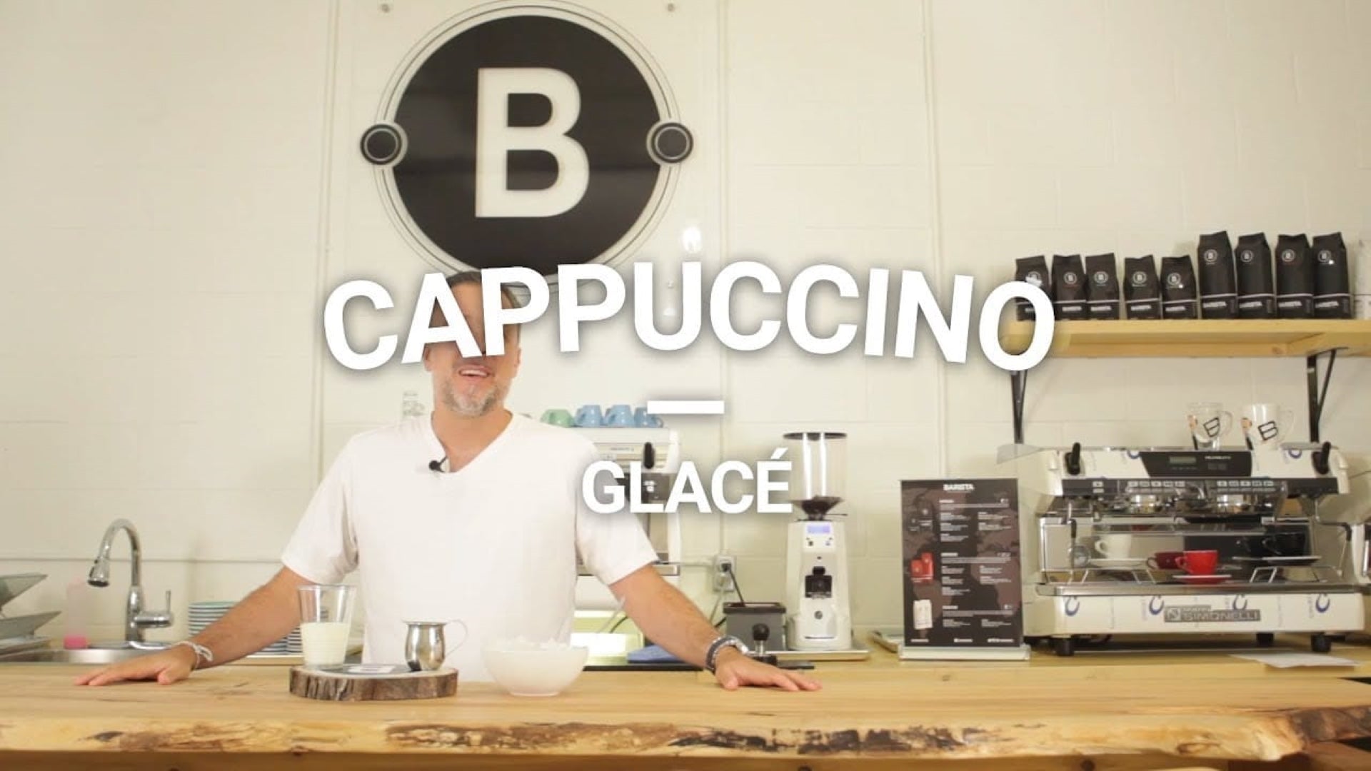 Comment faire un cappuccino glacé - Café Barista